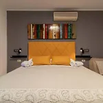 Vendégház Classy Double With Balcony 3*