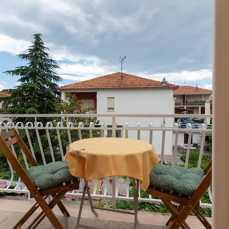 Classy Double With Balcony Affittacamere 3*