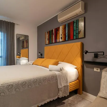 In Guest - Classy Double With Balcony *