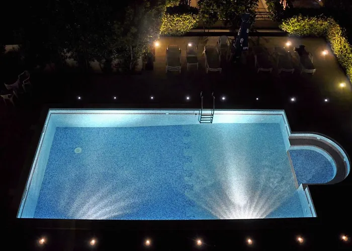 게스트하우스 Classy Double With Balcony 3*