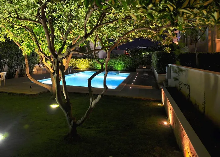 게스트하우스 Classy Double With Balcony 3*